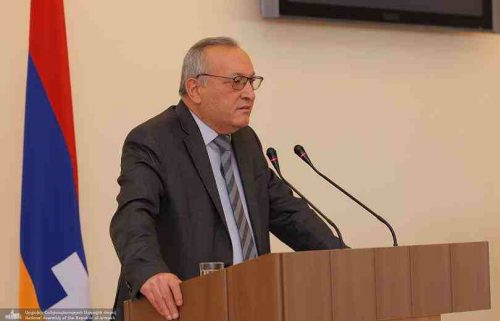 Հրաժարականի դիմում ներկայացրեք, պարո´ն նախագահ. Արցախի ԱԺ նախագահը՝ Արայիկ Հարությունյանին