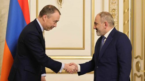 Փաշինյանն ու Կլաարը քննարկել են Բրյուսելում և Քիշնևում տեղի ունեցած եռակողմ ու հնգակողմ հանդիպումները