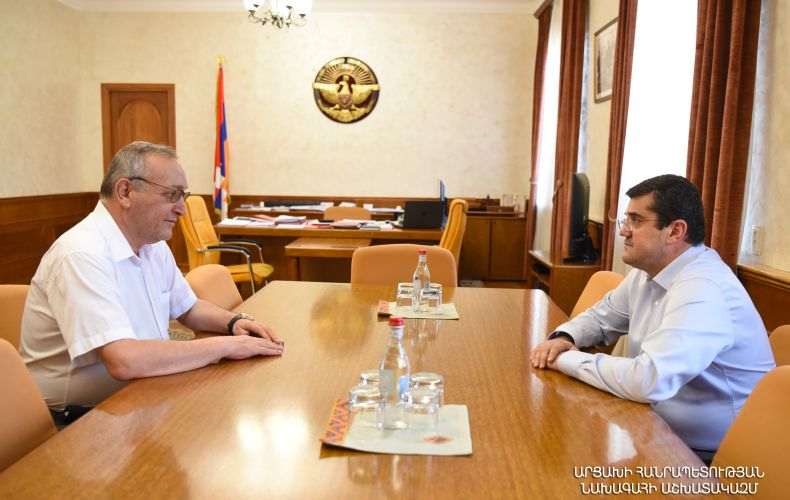 Արթուր Թովմասյանն Արցախի նախագահին է ներկայացրել իր հրաժարականի պատճառները Արթուր Թովմասյանն Արցախի նախագահին է ներկայացրել իր հրաժարականի պատճառները