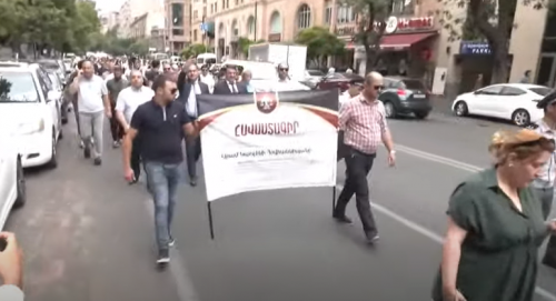 Փաստաբանները պահանջում են ոստիկանապետի հրաժարականը