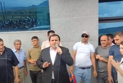 Artsakh State Minister to meet commanders of Russian peacekeeping troops