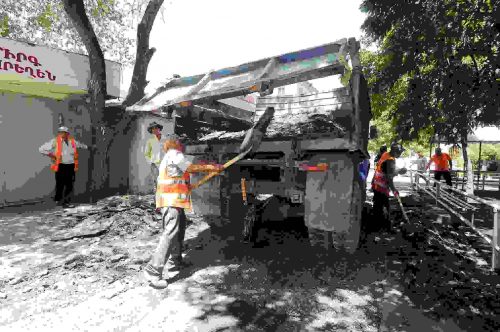 Ասֆալտապատման իմիտացիա՝ ավանագու ընտրությանն ընդառաջ