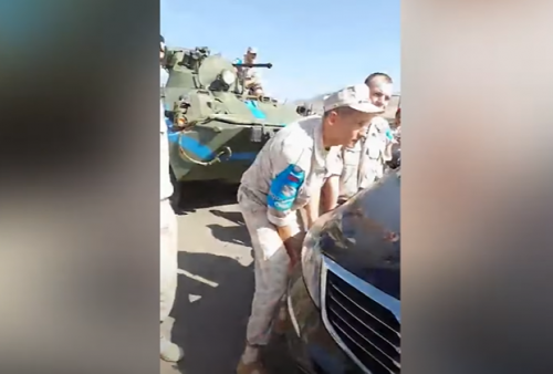 Ռուս խաղաղապահները տեղաշարժեցին ակցիա անող արցախցի ցուցարարների մեքենան և բացեցին ճանապարհը