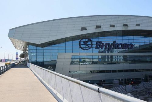 Все аэропорты Москвы временно прекратили работу из-за атаки БПЛА