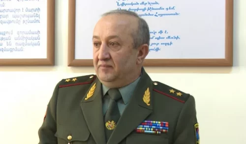 Բացի բանակից, ոստիկանությունից և ԱԱԾ-ից, մնացյալ բոլոր տեսակի զինված մարդիկ իրենցից վտանգ են ներկայացնում, իսկ այդ կառույցի ղեկավարը թմրամոլ է․ Մովսես Հակոբյանի անդրադարձը Արցախի «աշխարհազորայիններին»