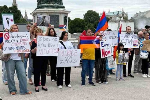 Protests in support of Artsakh going on in US