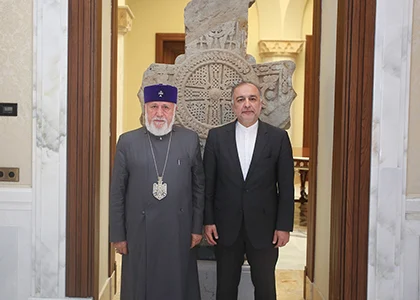 Ամենայն Հայոց Կաթողիկոսը հանդիպել է Իրանի դեսպանի հետ․ քննարկվել է նաև Արցախի թեման Ամենայն Հայոց Կաթողիկոսը հանդիպել է Իրանի դեսպանի հետ․ քննարկվել է նաև Արցախի թեման