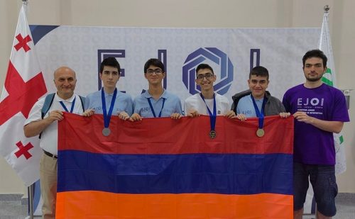 3 медали на VII Юношеской олимпиаде Европы по информатике