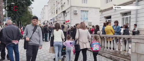 Մի կտոր հացով` դեպի դպրոց. արցախցի աշակերտների առօրյան