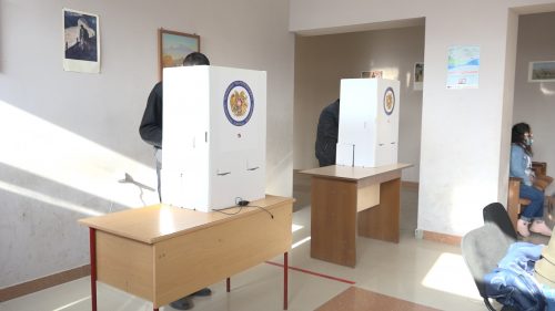 Нарушения на выборах по состоянию на 13:00