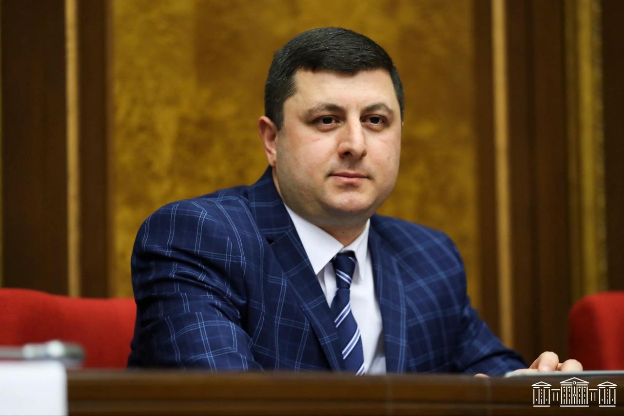 Այս պահին Արցախում դիրքային լուրջ խնդիրներ կան. Տիգրան Աբրահամյան Այս պահին Արցախում դիրքային լուրջ խնդիրներ կան. Տիգրան Աբրահամյան