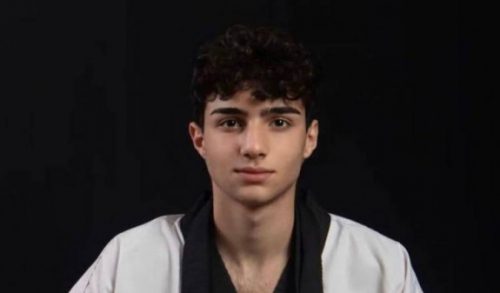 Многократный чемпион по тхэквондо Игорь Карапетян был ранен светошумовой гранатой на площади