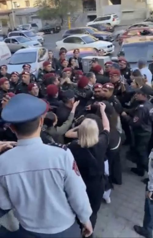 142 protesters taken to police station in Yerevan