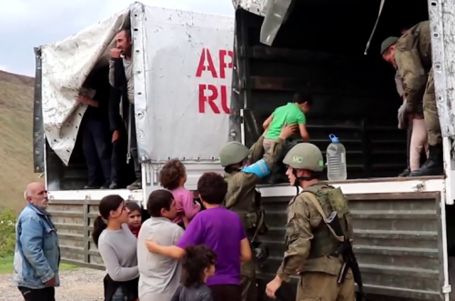 Ռուս խաղաղապահները ևս 70 մարդու են տարհանել Արցախի  Մարտունու շրջանից․ ՌԴ ՊՆ