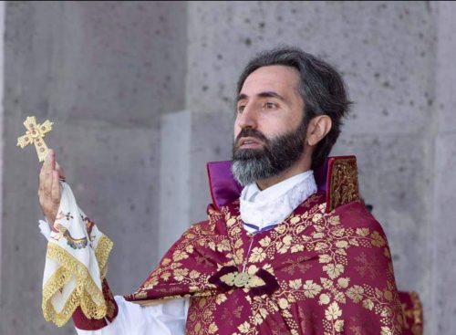 Հավատում եմ, որ մեր նահատակների զորեղ բարեխոսությամբ վերականգնելու ենք մեր հզորությունը. Հայր Ասողիկ աբեղա Կարապետյանը հոկտեմբերի 1-ին ուխտի է հրավիրում Մայր Աթոռ Սուրբ Էջմիածին