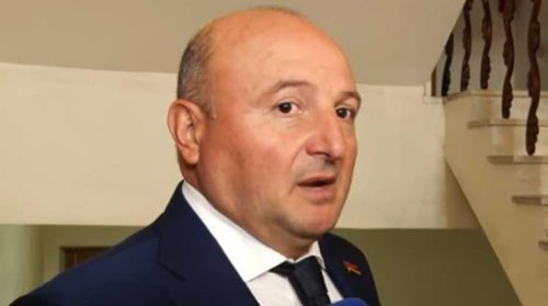 Հանրային քրեական հետապնդում են հարուցել Գյումրիի նախկին քաղաքապետ Վարդան Ղուկասյանի, նրա որդու և եղբոր նկատմամբ