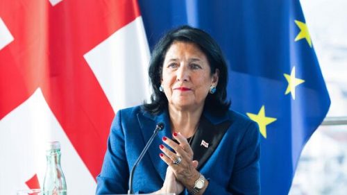 «Я никуда не ухожу»: президент Грузии не подаст в отставку даже после решения Конституционного суда