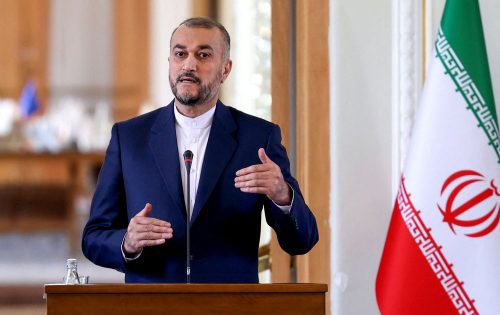 Глава МИД Ирана: Регион находится в состоянии пороховой бочки