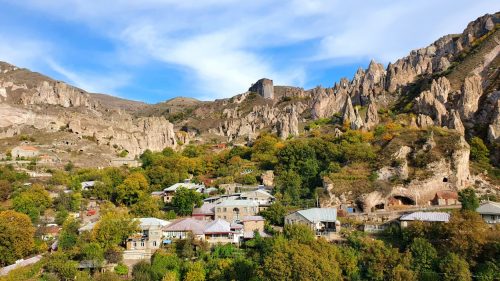 Мы нуждаемся в безопасной жизни, а другие проблемы решаемы  — житель Гориса