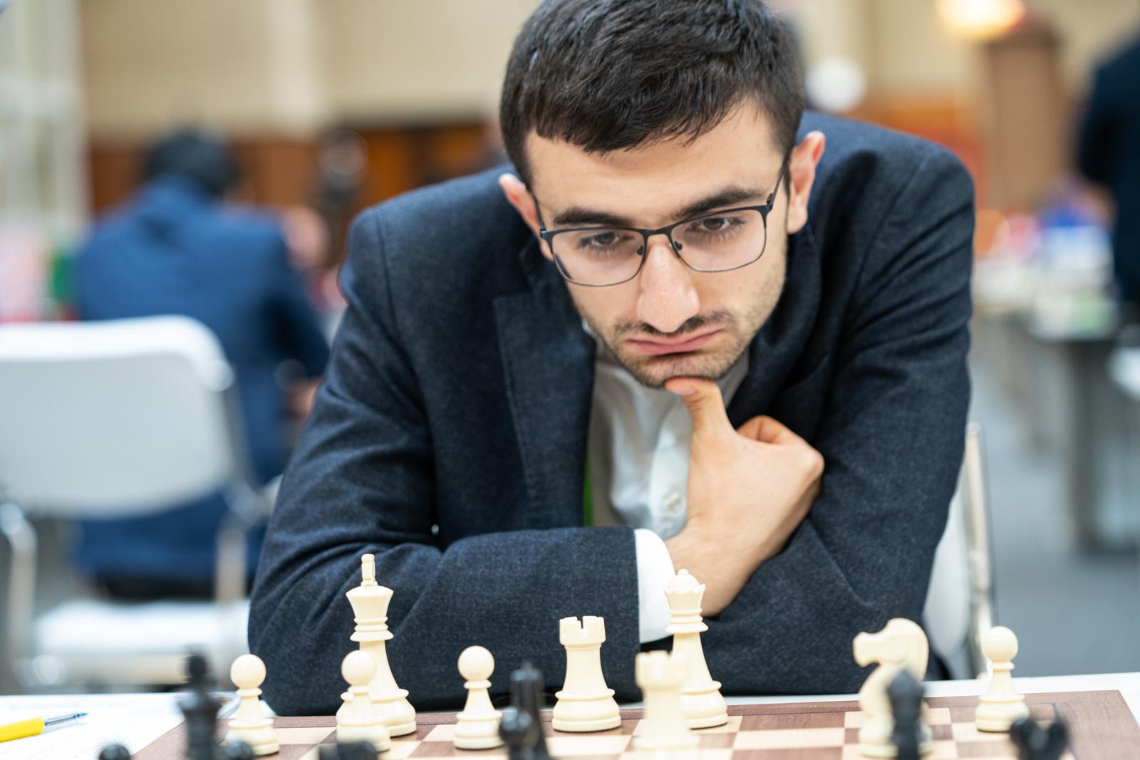 FIDE Grand Swiss. խաղային 3-րդ օրը Հայաստանի ներկայացուցիչներից հաղթանակներ տարան Շանթ Սարգսյանը և Մանուել Պետրոսյանը FIDE Grand Swiss. խաղային 3-րդ օրը Հայաստանի ներկայացուցիչներից հաղթանակներ տարան Շանթ Սարգսյանը և Մանուել Պետրոսյանը