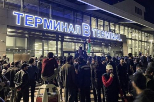 Makhachkala airport closes after riots following Tel Aviv flight
