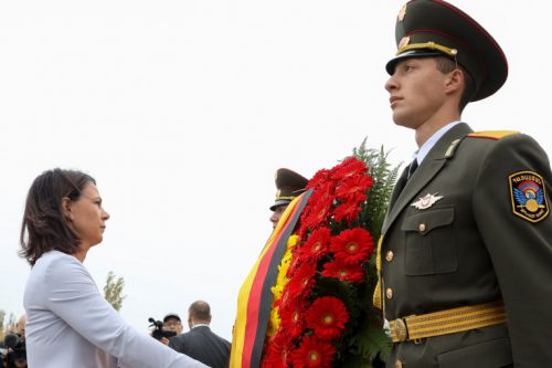Глава МИД Германии почтила память жертв Геноцида армян