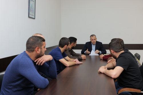 Самвел Шахраманян встретился с членами общественной организации «Поддержка армян Арцаха»