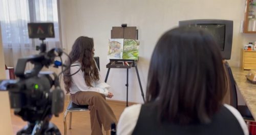 Նկարներիս գույնը հուշերիս պես վառ եմ թողել