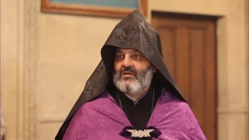 Նրանք, որոնք մեր կյանքի նկատմամբ հավակնություն ունեն՝ գերելու, ստրկացնելու,ավելի շա՞տ են սիրում մեր երկիրը, քան մենք․ Տեր Բագրատ արքեպիսկոպոս Գալստանյան