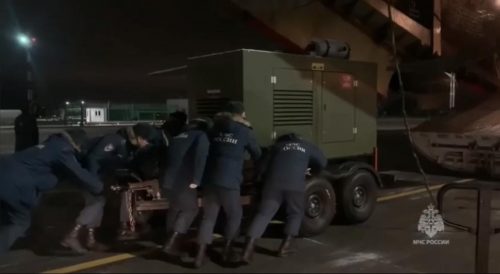 Министерство внутренних дел и коммуникаций РФ отправило в Армению 40 тонн гуманитарного груза