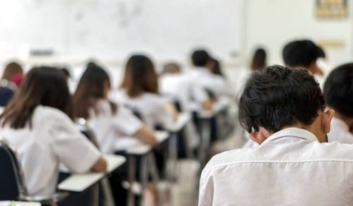Студентам из Арцаха компенсируют плату за обучение за 1-й семестр 2023-2024 уч. года