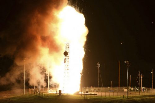 Американская база в Сирии подверглась ударам