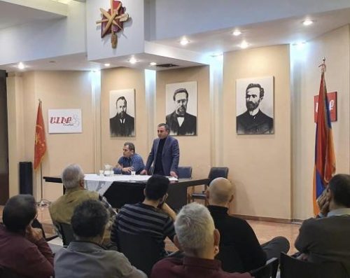 Իշխան Սաղաթելյանը Իրանում կուսակիցների հետ քննարկել է Հայաստանում ստեղծված իրավիճակն ու առկա մարտահրավերները