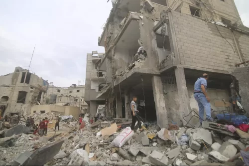 По меньшей мере 310 палестинцев погибло в секторе Газа за 24 часа