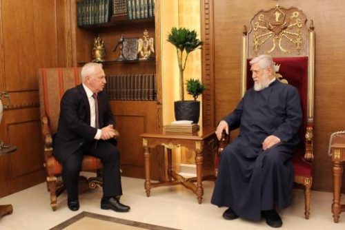 Католикос Арам Первый  обсудил внутриполитическую ситуацию Армении с послом Армении в Ливане