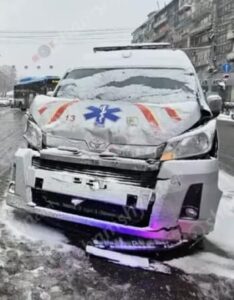 Ձնամաքրման աշխատանքների ոչ պատշաճ կազմակերպման հետևանքով ամբողջ քաղաքում վթարներ են․ ավագանու անդամ