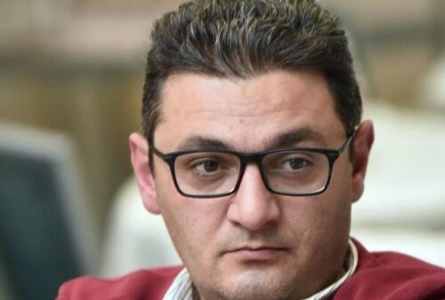 Political scientist: It is unrealistic to expect that any paper can ever bring about peace