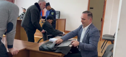 Суд по делу Гагика Хачатряна продолжается, его привезли в инвалидной коляске (видео)