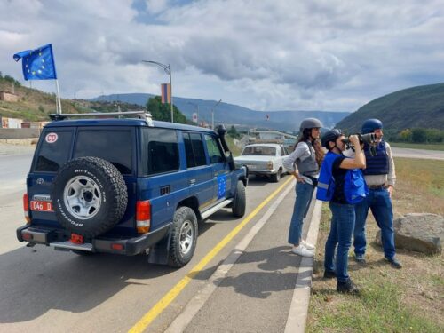 Российский востоковед назвала миссию наблюдателей ЕС в Армении бутафорией