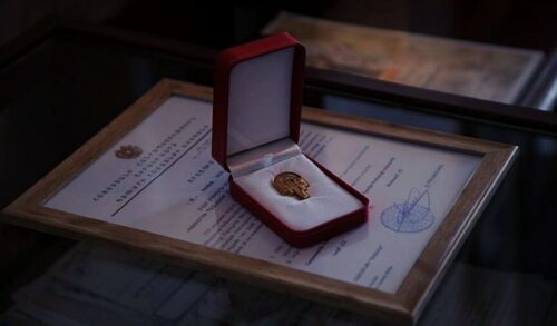 Парламент принял проект упразднения почетных званий в Армении