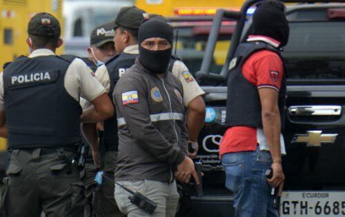 Ecuador arrests 329 and eliminates 5 criminals
