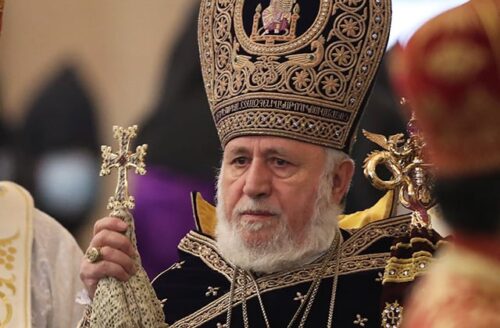 Պիտի սատարենք Հայոց բանակին, քանզի նա է անկախ պետականության երաշխավորը. Գարեգին Բ կաթողիկոս 