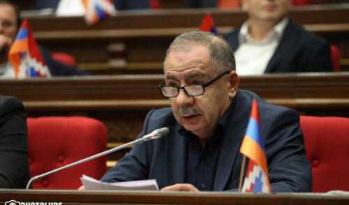 Ճիշտ չի՞ լինի հիմա էլ հայտարարեք, որ դուք եք պատրաստ Ալիևին հանձնվել․ Աղվան Վարդանյանը՝ Փաշինյանին