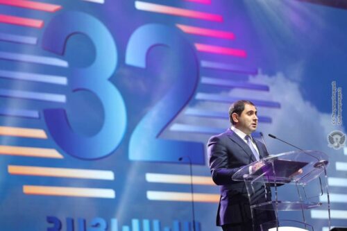 Նոր խոստումներ՝ բանակում չսպառվող խնդիրների ֆոնին