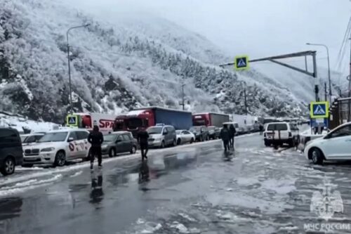 Վերին Լարսի  անցակետում  երթևեկությունը վերականգնվել է կցորդիչով և կիսակցորդիչով ավտոմեքենաների համար