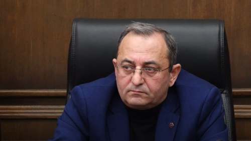 Арцвик Минасян: Пашинян не только не владеет дипломатическими нюансами, но и несведущ в переговорном процессе 