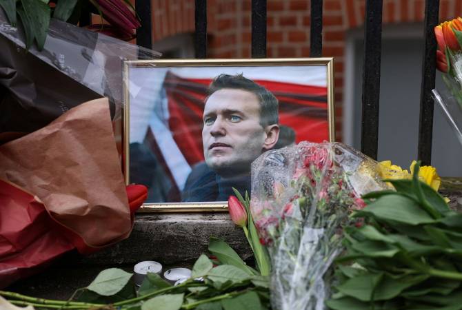 МИД Франции и Нидерландов вызвали послов России в связи со смертью Навального МИД Франции и Нидерландов вызвали послов России в связи со смертью Навального