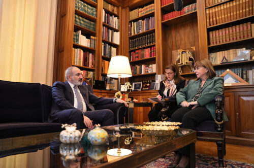 Президент Греции Пашиняну: Мы выразили нашу солидарность с армянским народом, отправив гуманитарную помощь вынужденным переселенцам из Арцаха 