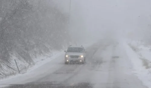 Սաստիկ բքի պատճառով ՀՀ-ում կան փակ և դժվարանցանելի ճանապարհներ