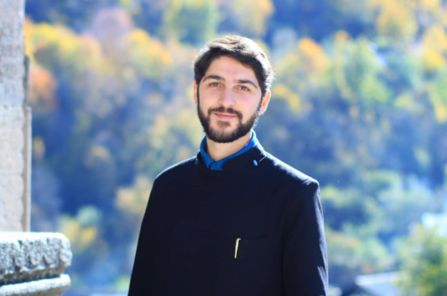 Путь к Богу: вышла в свет книга Товмаса Аракеляна «Путь»